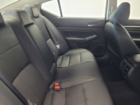 Used 2019 Nissan Altima 2.0 Edition One image 19