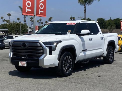 Used 2024 Toyota Tundra Limited AWD/4WD image 38