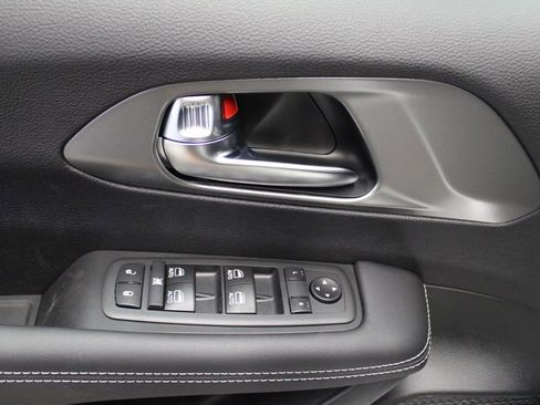 New 2026 Chrysler Voyager LX image 23