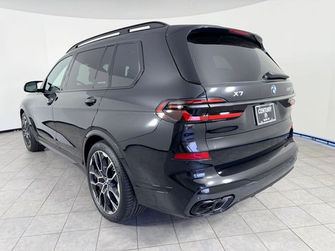 New 2026 BMW X7 M60i image 3