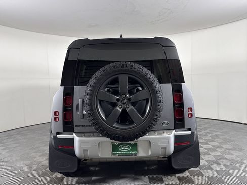 Used 2023 Land Rover Defender 110 S AWD/4WD image 10