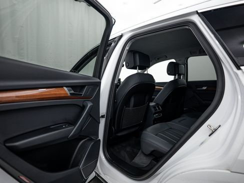 Certified 2023 Audi Q5 2.0T Premium w/ Convenience Package AWD/4WD image 18