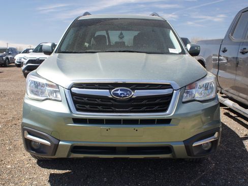 Used 2017 Subaru Forester 2.5i Premium image 2