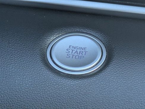 Used 2021 Hyundai Elantra SEL w/ Convenience Package image 24