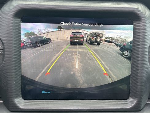 Used 2023 Jeep Wrangler Sahara w/ Cold Weather Group image 32