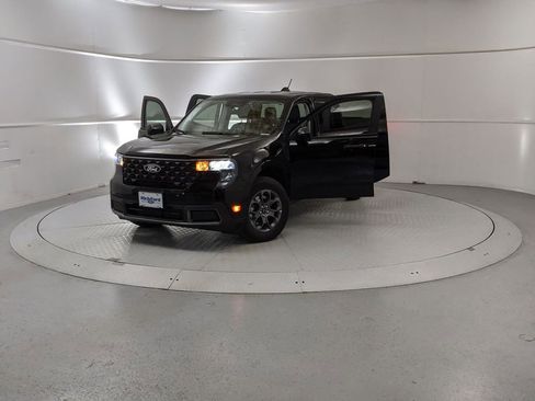 New 2025 Ford Maverick XLT w/ XLT Luxury Package image 12