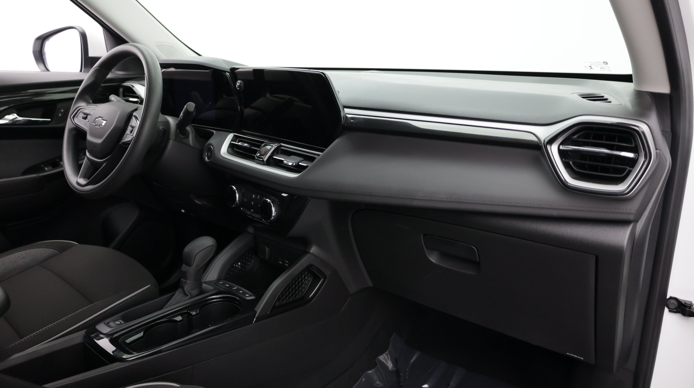 Used 2026 Chevrolet TrailBlazer LT FWD image 38