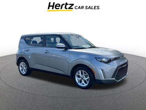 Used 2025 Kia Soul LX w/ LX Technology Package image 1