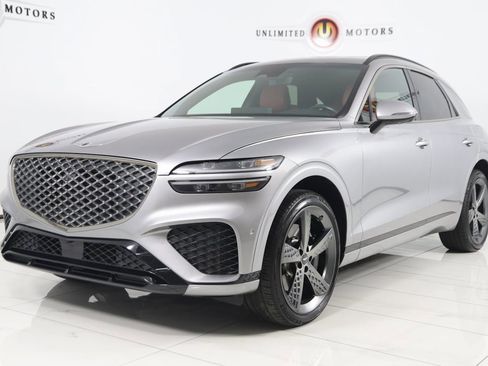 Used 2023 Genesis GV70 2.5T w/ Sport Prestige Package image 5