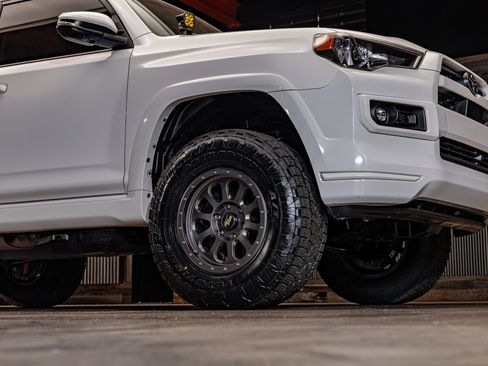Used 2022 Toyota 4Runner TRD Sport w/ Technology Package AWD/4WD image 11