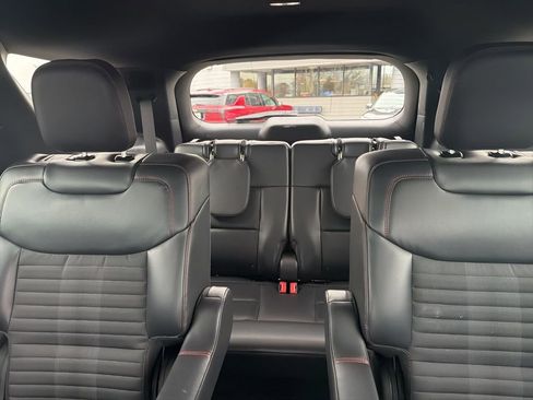 Used 2025 Ford Explorer ST-Line image 13