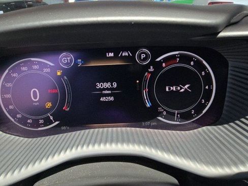 Used 2021 Aston Martin DBX image 4