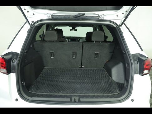 Used 2023 Chevrolet Equinox LS w/ LS Convenience Package image 12