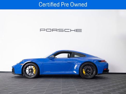 Certified 2025 Porsche 911 Carrera GTS RWD image 2