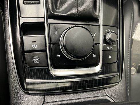 Certified 2024 MAZDA CX-30 AWD 2.5 S w/ Preferred Package image 17
