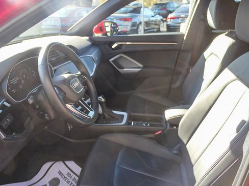 Used 2023 Audi Q3 2.0T Premium w/ 19" Wheel Package image 22