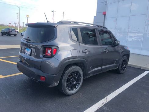 Used 2020 Jeep Renegade Altitude image 4