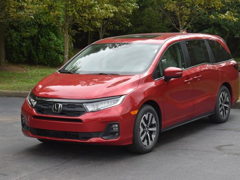 New 2026 Honda Odyssey EX-L image 3