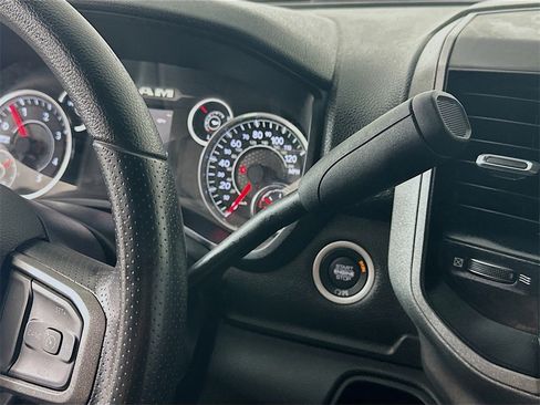 Used 2024 RAM 2500 Tradesman w/ Chrome Appearance Group image 16