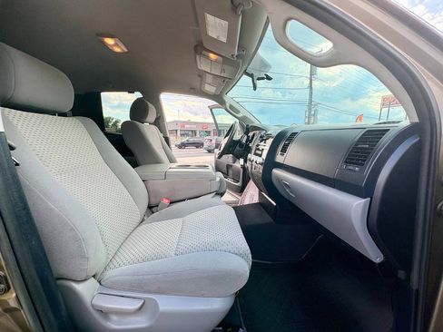 Used 2013 Toyota Tundra 4x4 Double Cab w/ Tow Pkg image 30