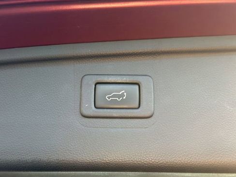 Used 2019 Subaru Outback 2.5i Limited image 16