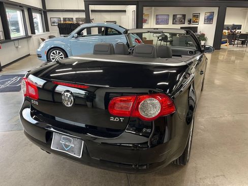 Used 2008 Volkswagen Eos Komfort FWD image 25