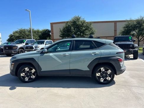 Used 2024 Hyundai Kona SEL w/ Convenience Package FWD image 5