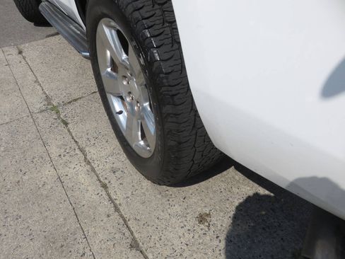 Used 2016 Chevrolet Tahoe LTZ AWD/4WD image 36