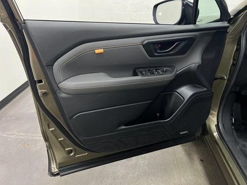 Used 2026 Subaru Forester Wilderness AWD/4WD image 13