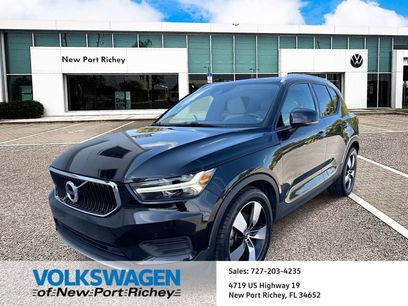 Used 2020 Volvo XC40 T5 Momentum w/ Protection Package Premier