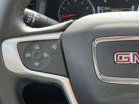 Certified 2018 GMC Acadia SLT image 18