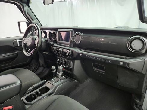 Used 2021 Jeep Wrangler Unlimited Sport AWD/4WD image 24