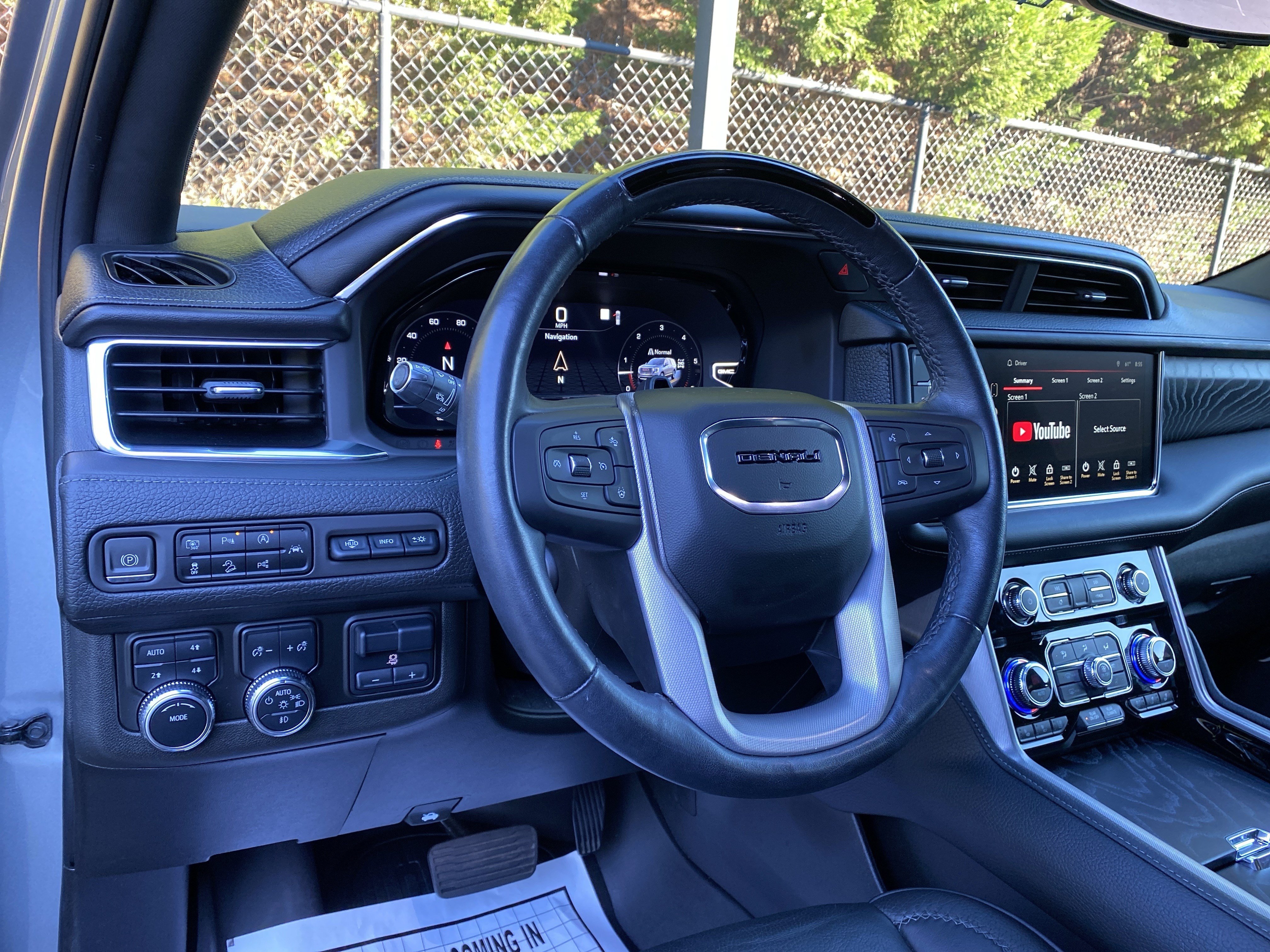 Used 2023 GMC Yukon Denali w/ Advanced Technology Package AWD/4WD image 13
