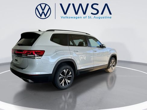 New 2026 Volkswagen Atlas SE image 7