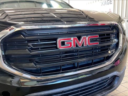 Used 2018 GMC Terrain SLE FWD image 25