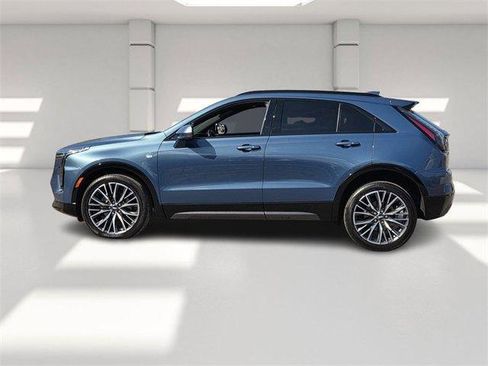 Certified 2025 Cadillac XT4 Sport w/ Cold Weather Package image 2