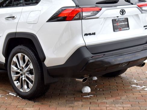 Used 2023 Toyota RAV4 Limited image 9