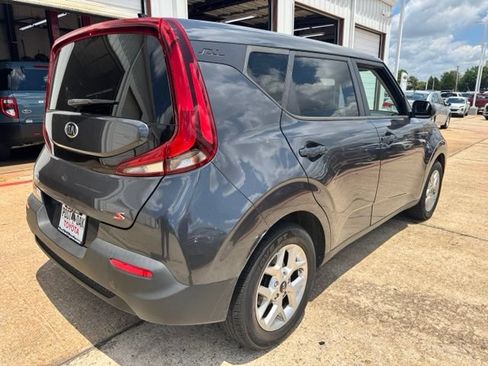 Used 2020 Kia Soul S FWD image 5