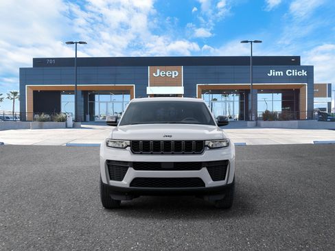 New 2026 Jeep Grand Cherokee Altitude AWD/4WD image 6