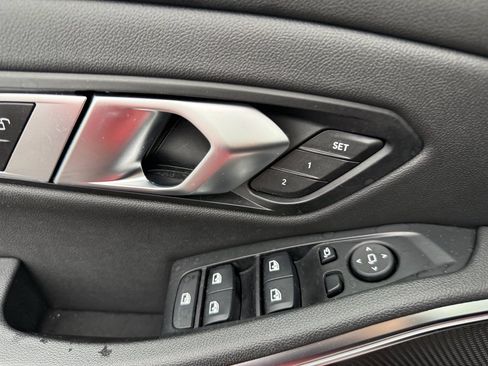 Used 2021 BMW 330i Sedan w/ Convenience Package image 32