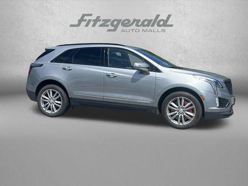 Used 2023 Cadillac XT5 Sportv AWD/4WD image 3