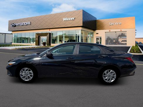 New 2026 Hyundai Elantra Blue image 3