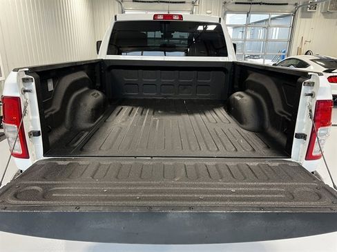 Used 2024 RAM 2500 Big Horn w/ Off Road Package image 17