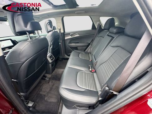 Used 2025 Kia Sportage SX Prestige AWD/4WD image 33