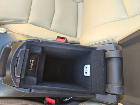 Used 2017 Cadillac XT5 Luxury image 51