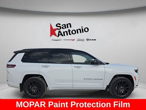 New 2025 Jeep Grand Cherokee L Summit w/ Obsidian Package AWD/4WD image 9