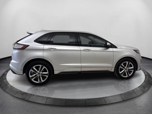 Used 2018 Ford Edge Sport w/ Technology Package AWD/4WD image 4