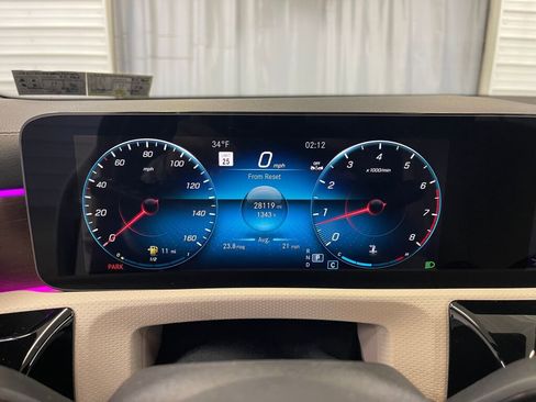 Used 2023 Mercedes-Benz CLA 250 4MATIC image 3