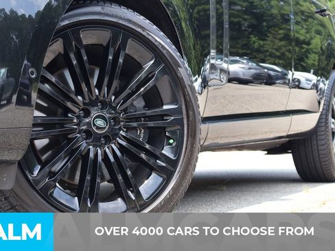 Used 2024 Land Rover Range Rover SE AWD/4WD image 3