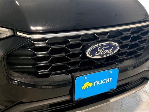 Used 2025 Ford Escape ST-Line image 30